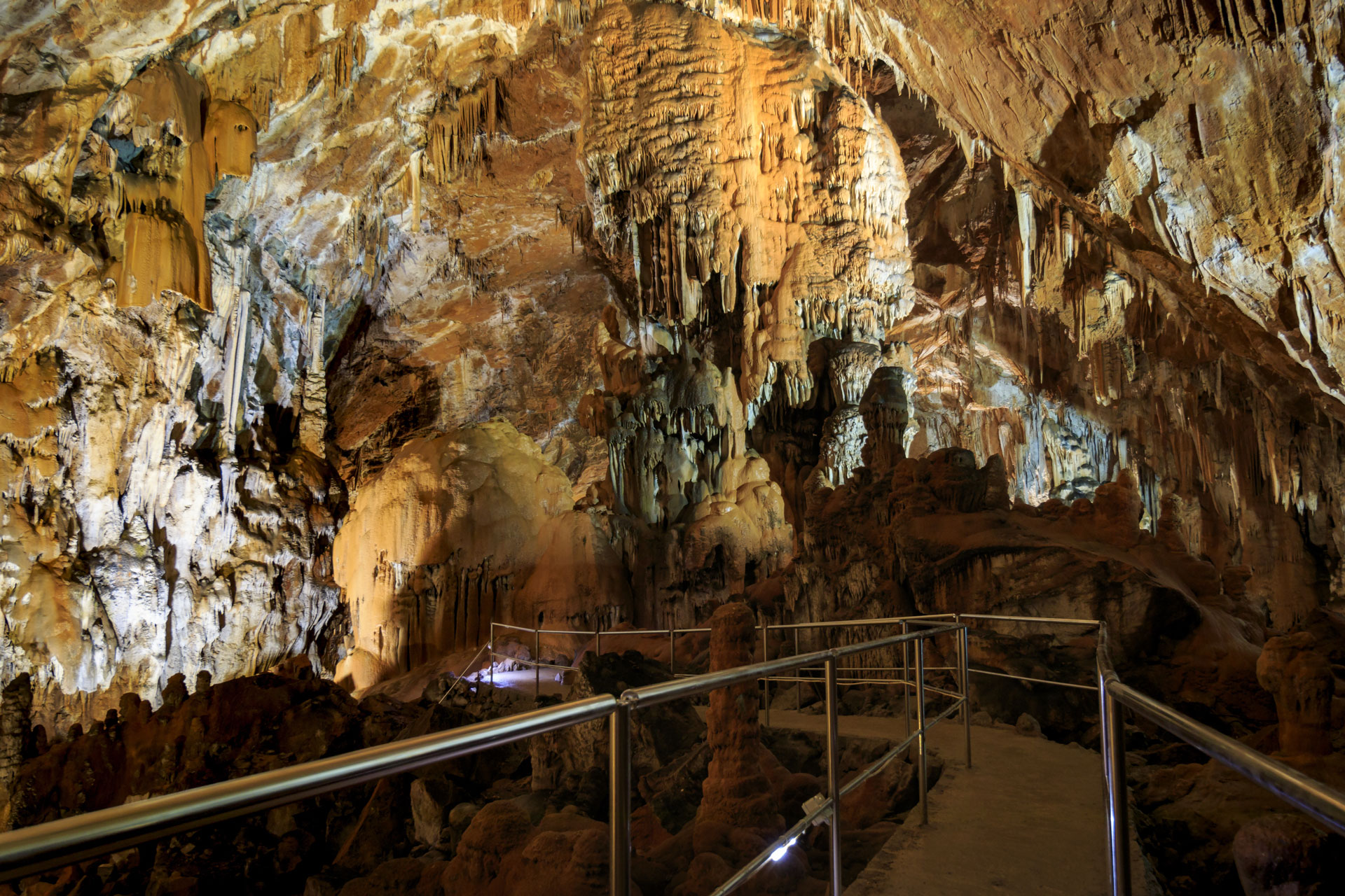 Manita peć Cave, Paklenica Manita peć Cave, Paklenica